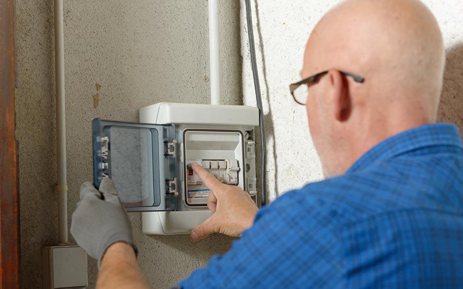 tarif électricien bâtiment Magny-les-Hameaux
